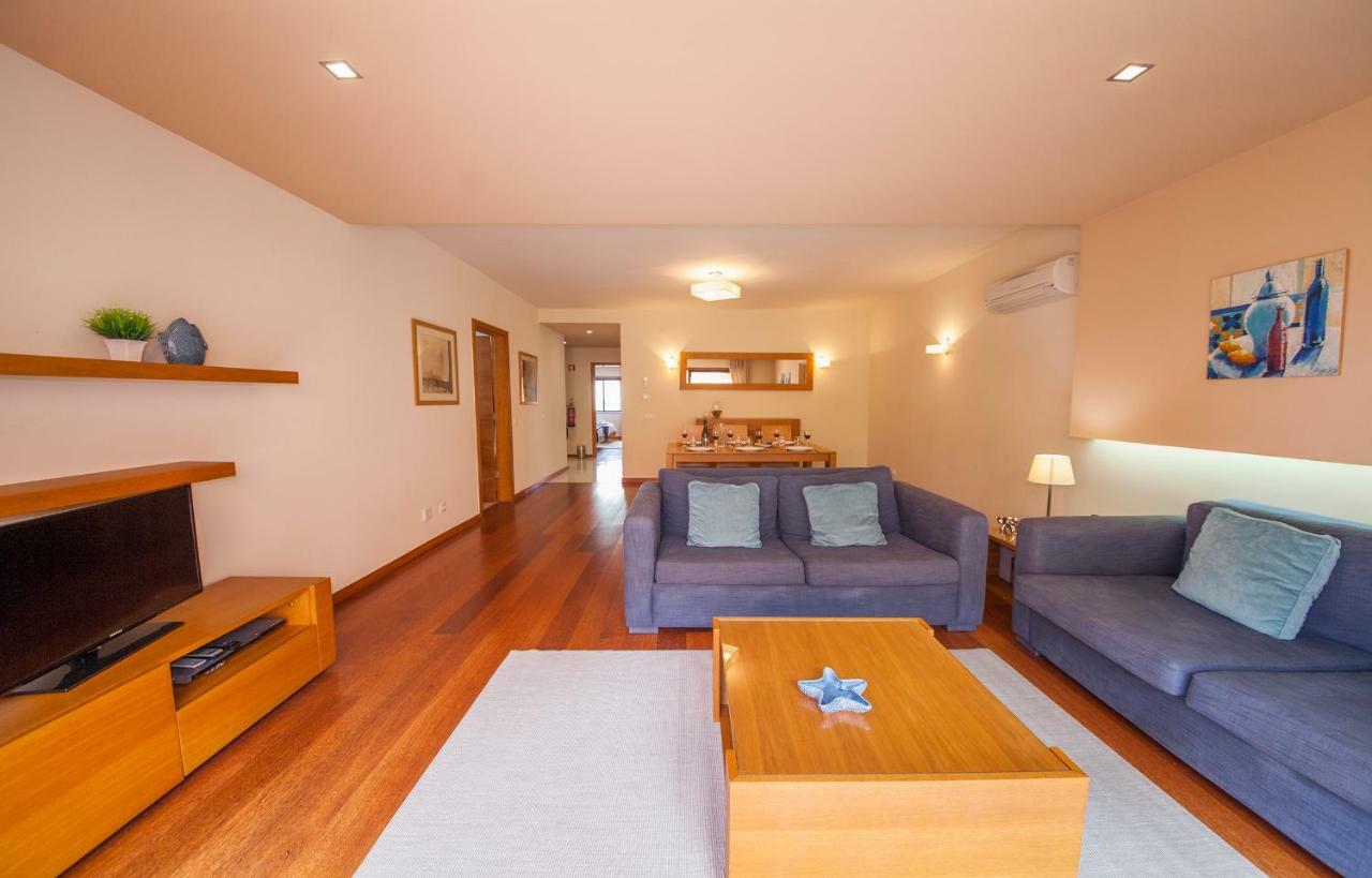 B27 - Luzbay 2 Bed Apartment Extérieur photo